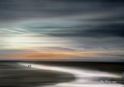 Des King - An isolation walk on the beach